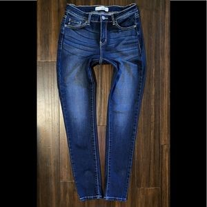 KanCan Skinny Jeans Size 7 / 27